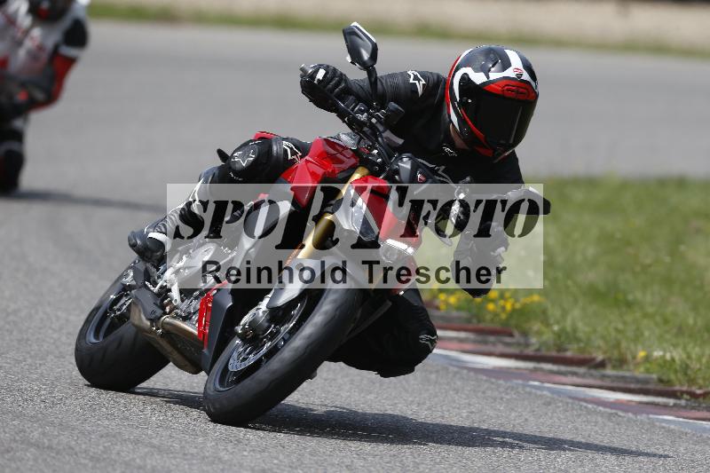 /27 12.06.2025 Ducati Schweiz Trackday Warmup  ADR/gruen-vert/ohne